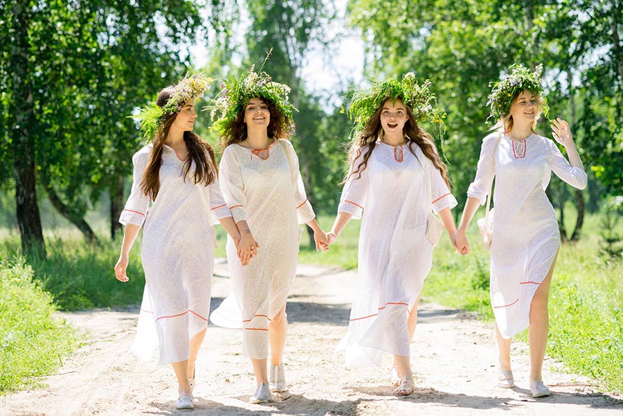 A cozy shot with Slavic girls — straight from Victoria de Durango