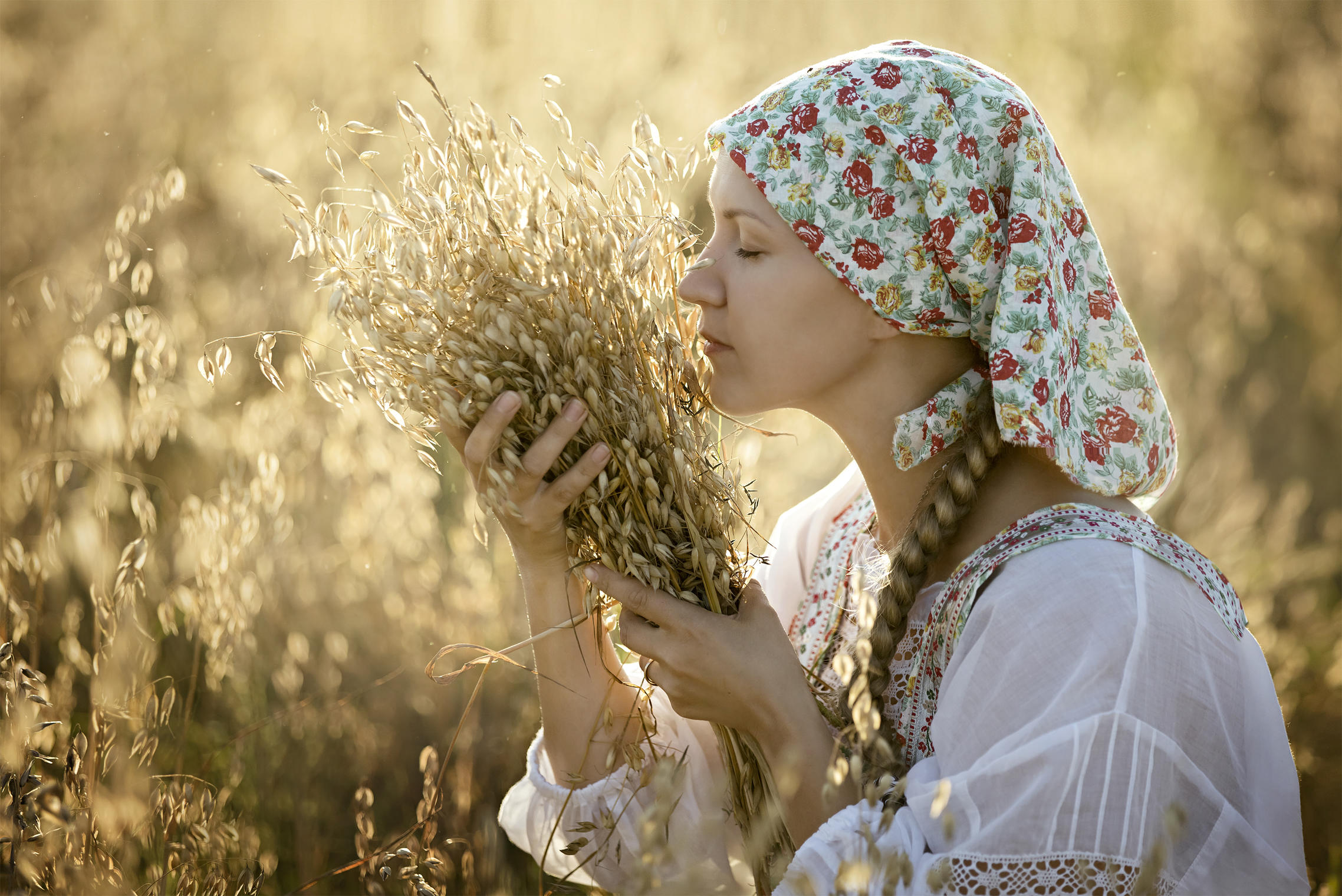 Photo Women in Slavic costumes in Victoria de Durango